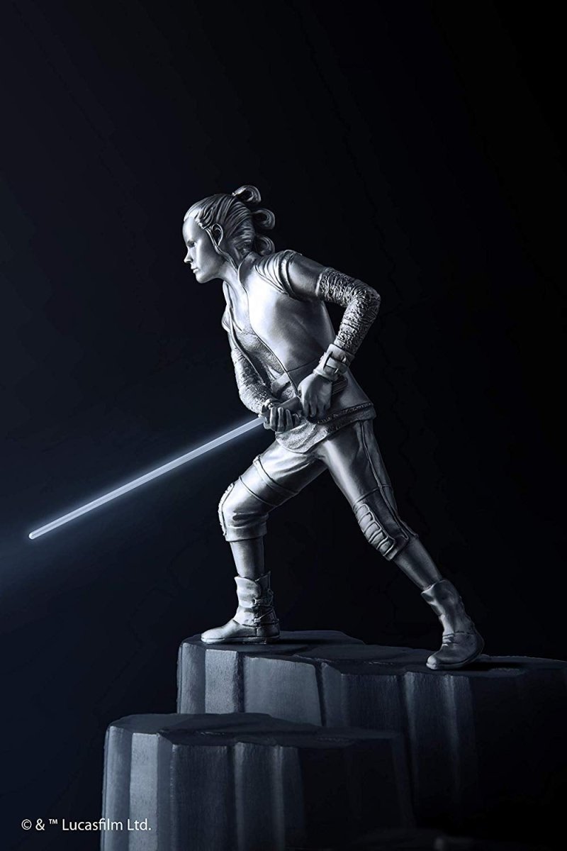 Star Wars Rey Statue - Collectible Statue Gift